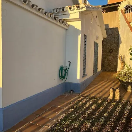 Yoga House Holiday home Torre de Benagalbon
